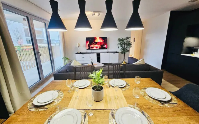 Serene 2 bedroom flat with terrace