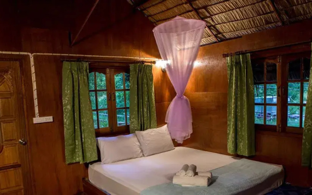 Phuritra Lipe Resort