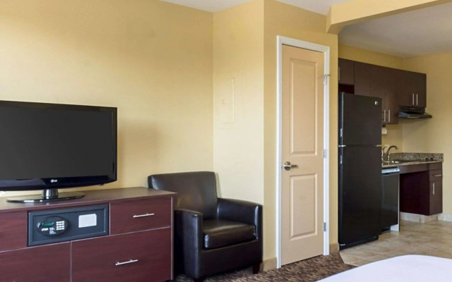 MainStay Suites Minot
