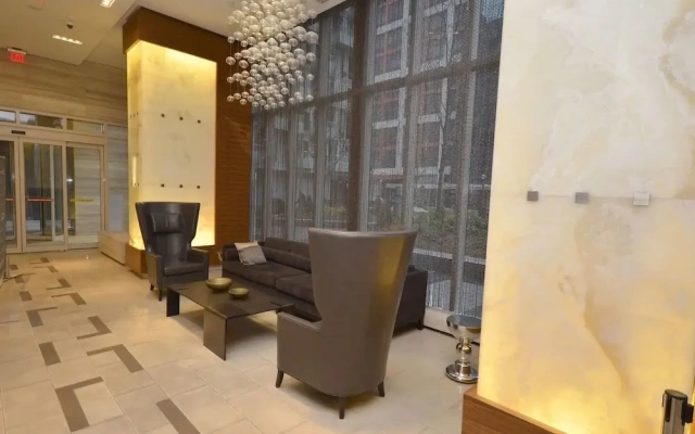 Whitehall Suites - Front Street West