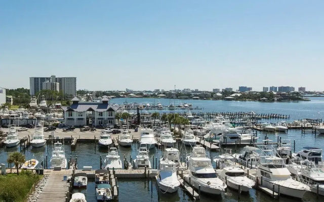 The Moorings Unit 516