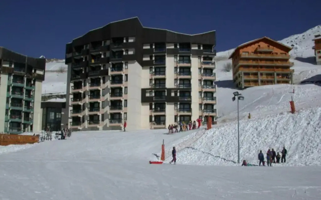 Appartement Les Menuires, 1 pièce, 3 personnes - FR-1-452-144
