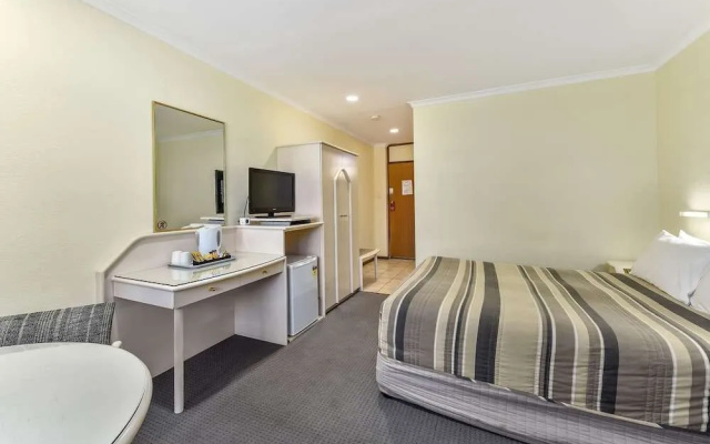 Comfort Inn William Macintosh