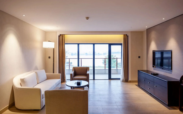 Radisson Blu Hotel Wuhan ETD Zone