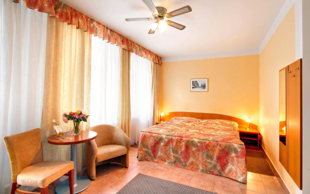 Seifert Hotel