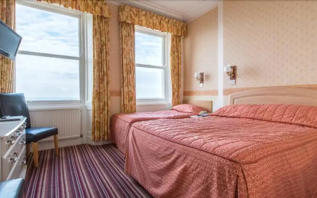 Queens Hotel
