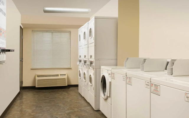 Extended Stay America Select Suites - Charleston - Ashley Phosphate Rd.