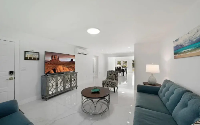 Dania Beach Unit 1 in Dania Beach