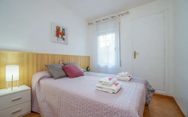 Modern 1-bedroom Apartment With Terrace