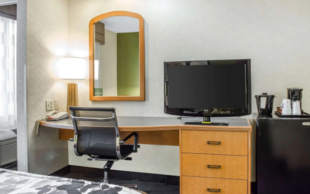 Sleep Inn & Suites Bensalem