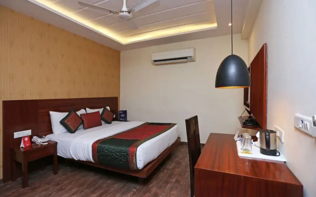 Lohias Hotel by OYO Rooms