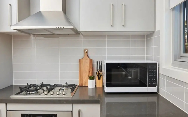 Cozy and Airy 1 Bedroom Flat
