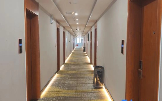 Homeinn Ease Hotel (Linyi Yitang Central Avenue)