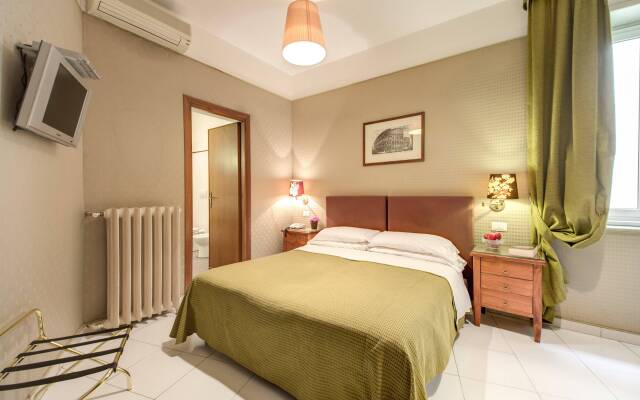 Hotel St. Moritz комната для гостей