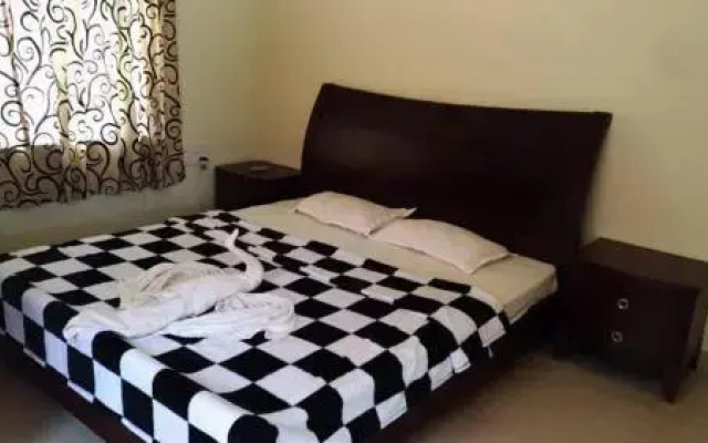 Plush 4BHK Holiday Home with Pool