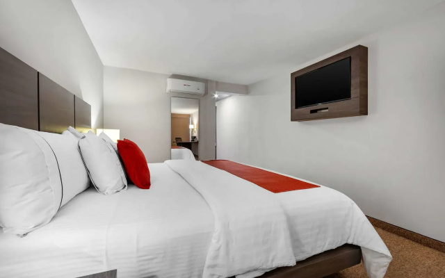 BeWow Hotel Querétaro