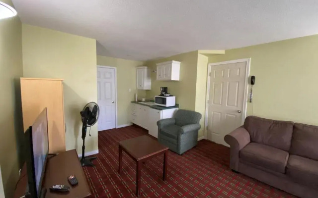 Lakeshore Suites