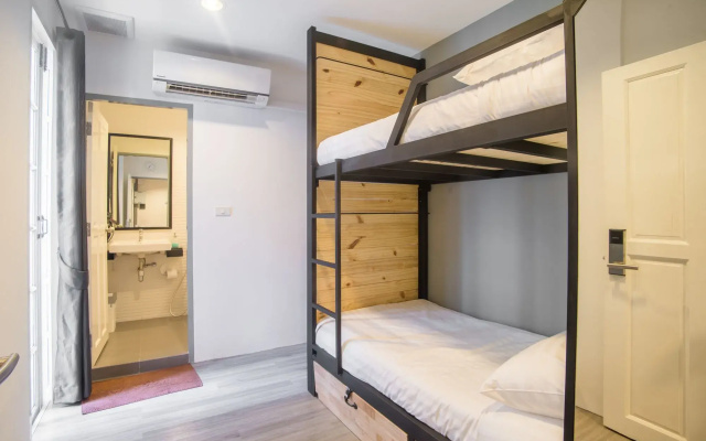 X9Hostel