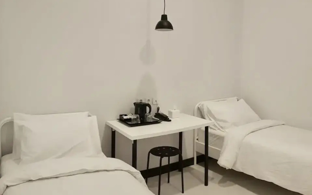 The Alexander Hotel