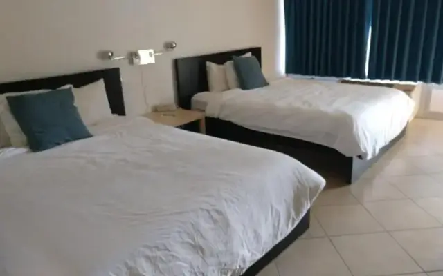 Dolphin Key Resort