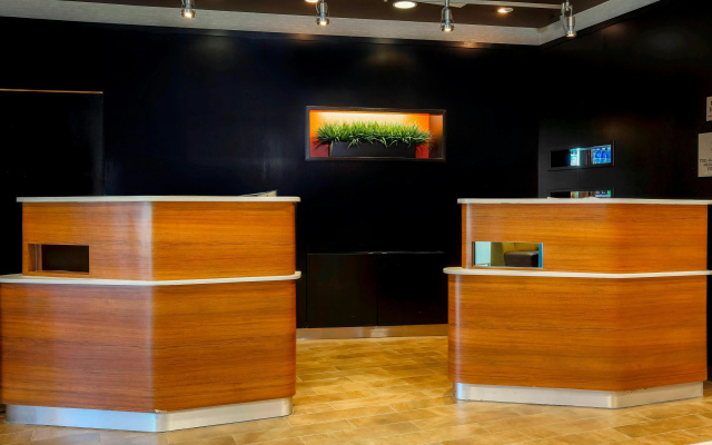 Courtyard by Marriott Dallas Arlington South