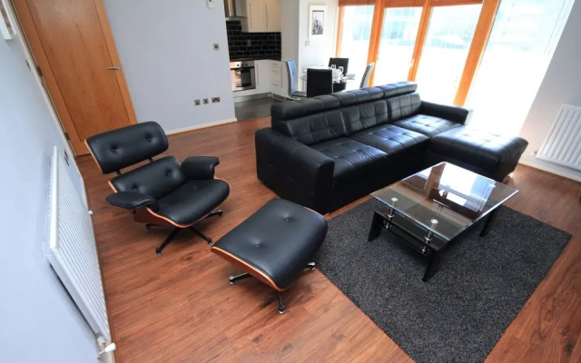 Forbes Street Suite 5 Star