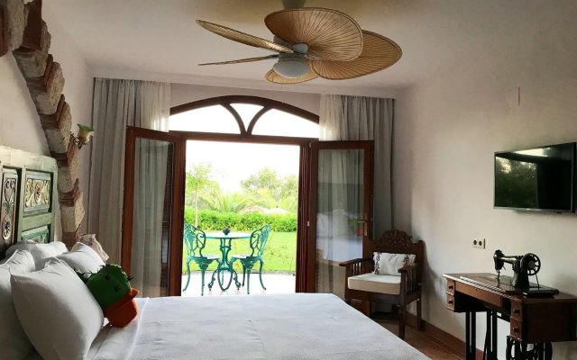 Villa Taraca Alacati Romantik Hotel