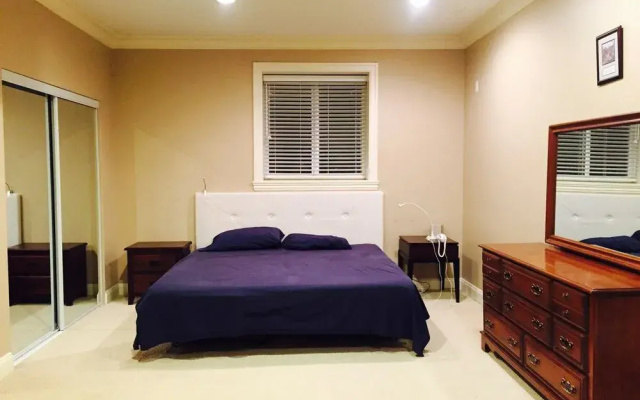 White Rock Beach Guest House