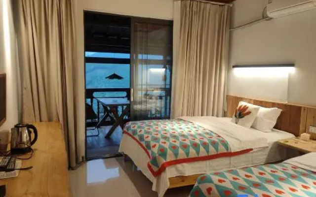 Beichuan Shiyi Huaguo Hotel