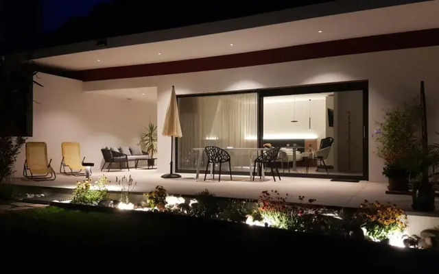 Zilli Studio Apartments