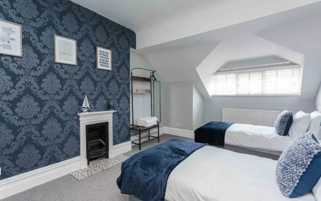 Orchard Lodge