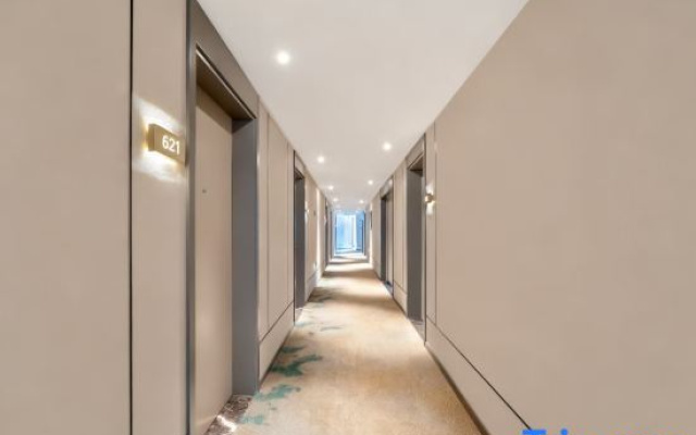 Homeinn Hotel (Jixi Jinlong Building Railway Station Wanda Plaza)