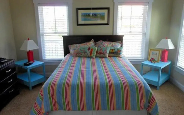 Lifes A Beach 4 Bedroom Home by RedAwning