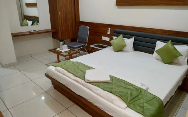 Hotel Satkar Chhatral