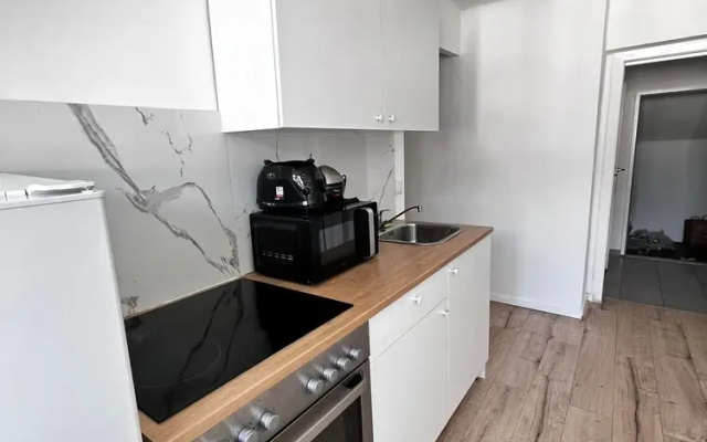 Simple 2BR Apt Near Meidling Station