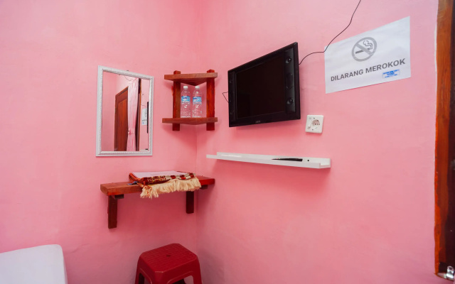 RedDoorz near Palembang Airport 1