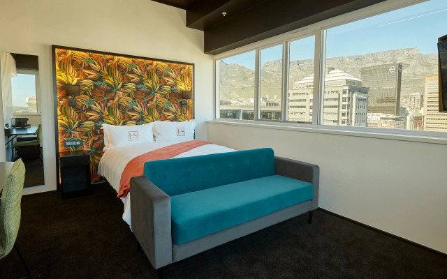 Hotel Sky Cape Town