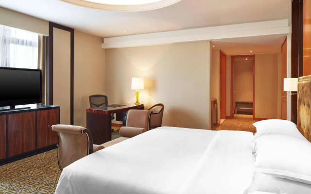 Sheraton Jinan Hotel