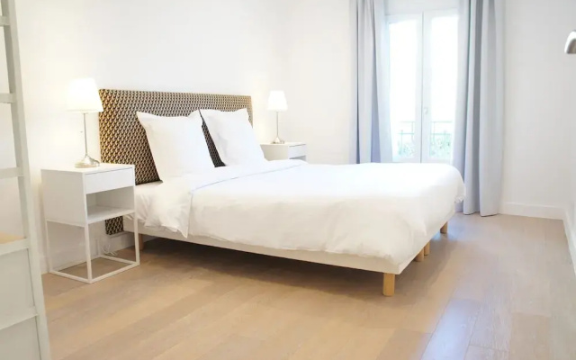 Republique 101 Apartment