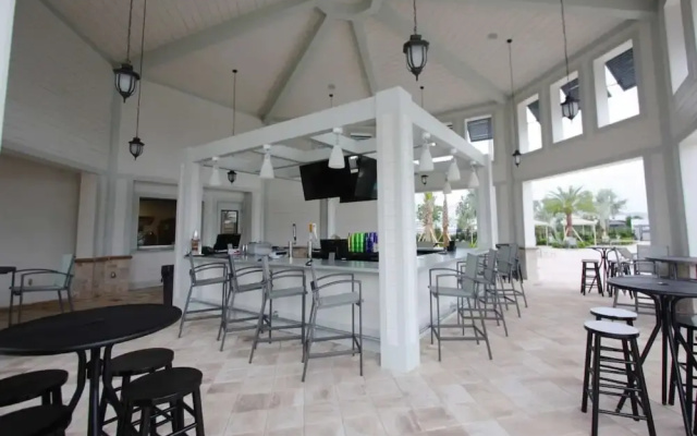 4BR 3BA Condo in Story Lake