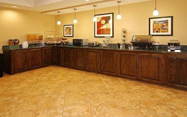 Holiday Inn Express & Suites Bridgeport by IHG