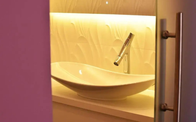 MOMENTS Boutique Hotel