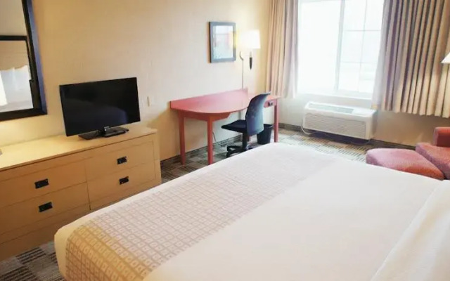 La Quinta Inn & Suites Elmsford