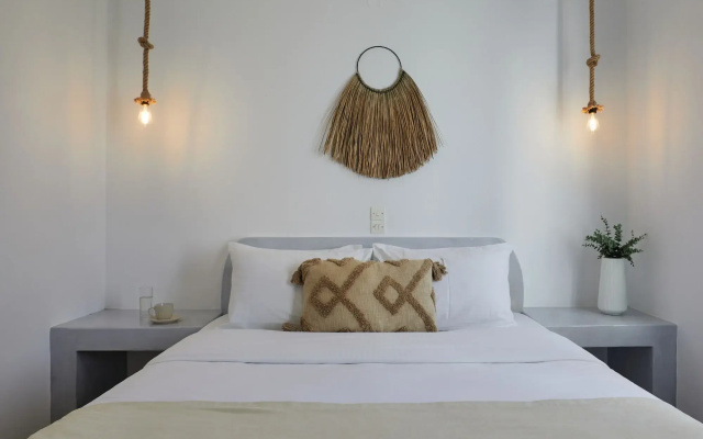 Athiri Santorini Hotel