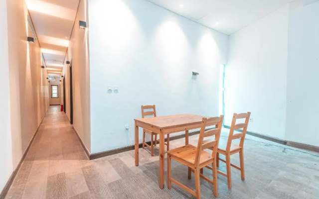 OYO Life 2658 Kost Rasyamada