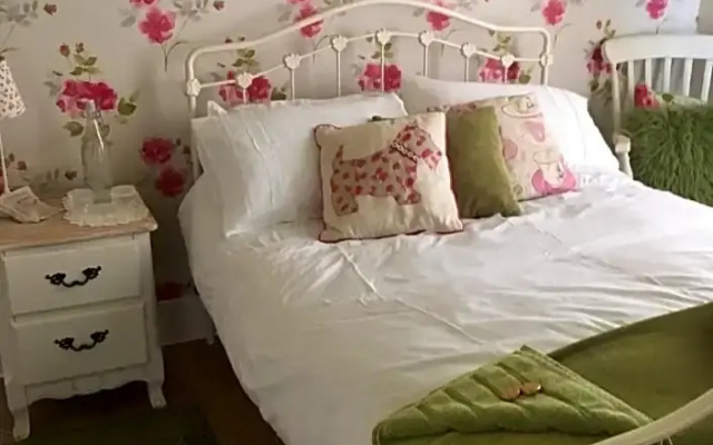 Ballyginniff Farm House