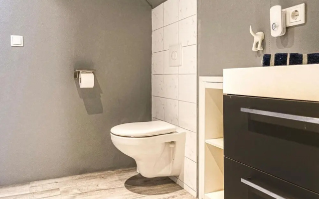 Awesome Home in Bruinisse With Wifi and 4 Bedrooms