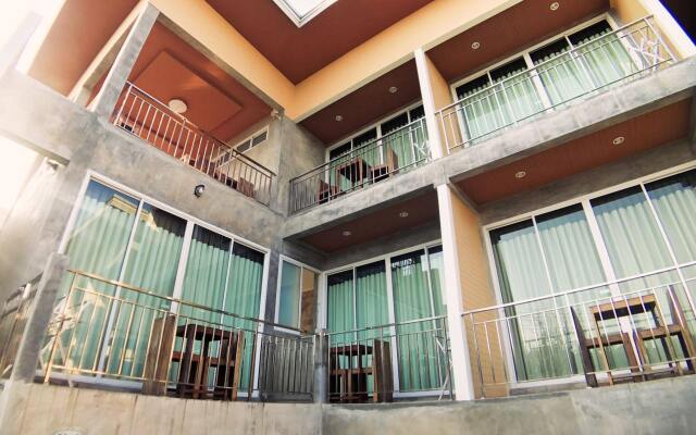 Отель Check-in Resort Koh Larn вид на фасад