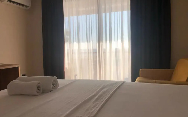 Sunset hotel & beach