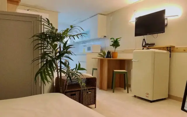 Jnineguesthouse